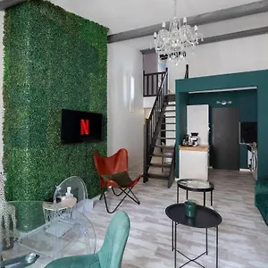 https://duplex-lgant.midi-pyreneeshotels.com